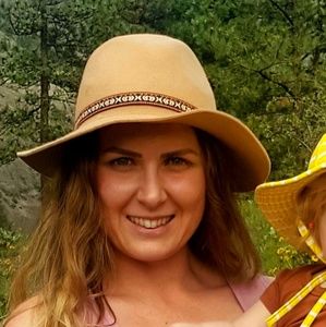 Meet your Posher, Tara